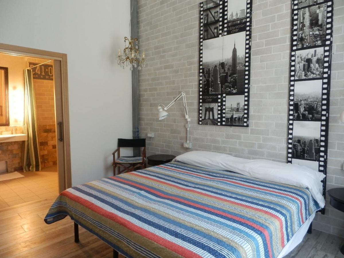 Bb Sharingloft Sirmione Bed and Breakfast Εξωτερικό φωτογραφία