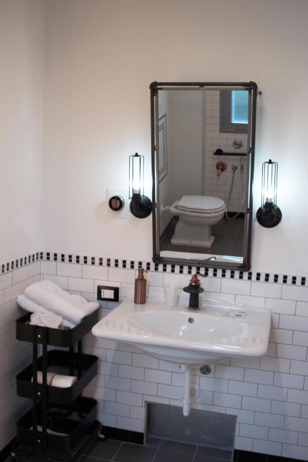 Bb Sharingloft Sirmione Bed and Breakfast Εξωτερικό φωτογραφία
